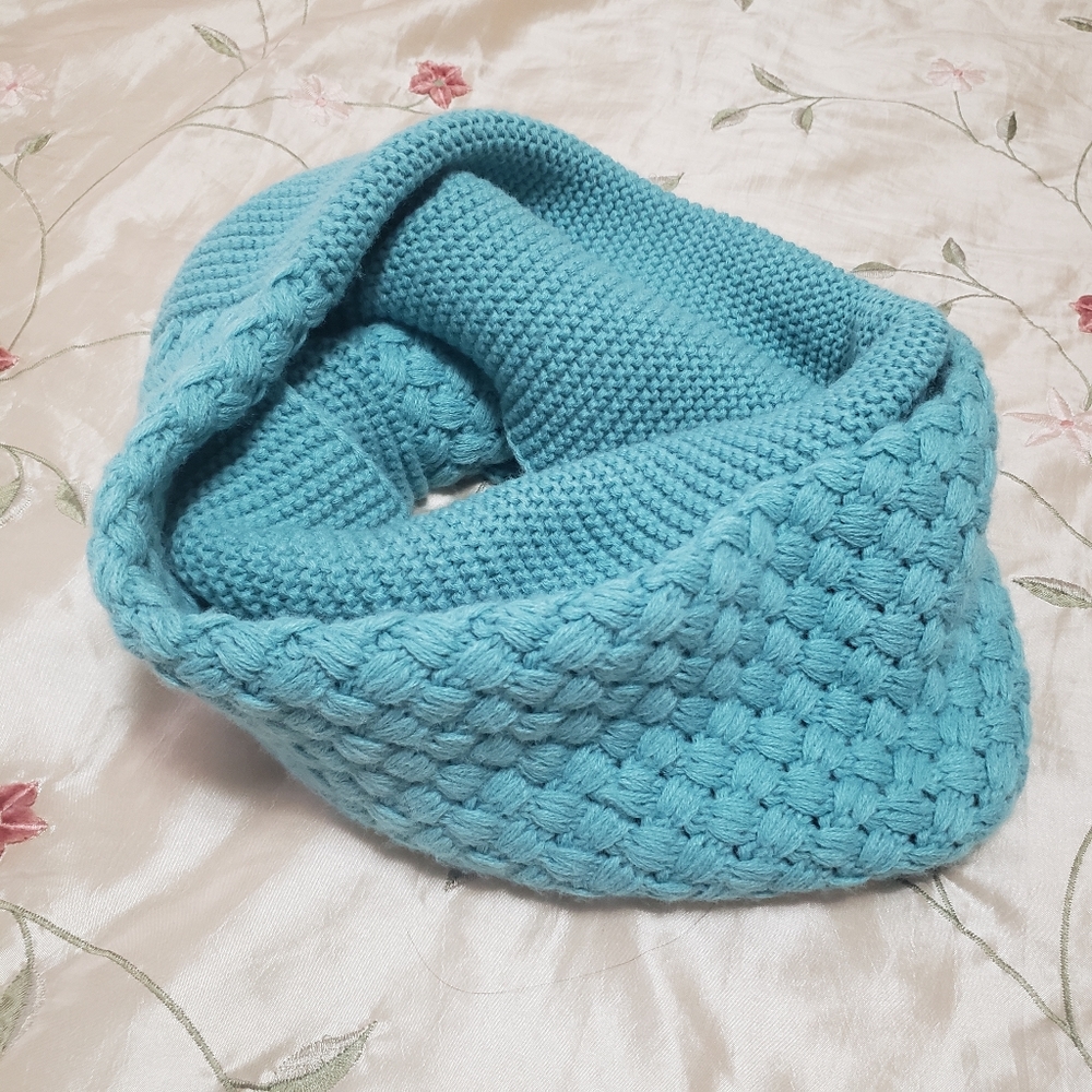 Teal Infinity Scarf